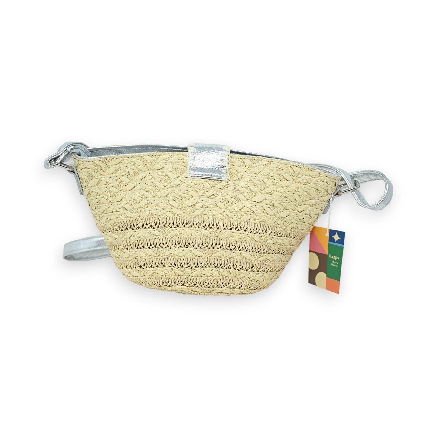 Umhängetasche im Boho-Stil aus beigem Strohgeflecht mit silbernen Akzenten und Trageriemen, Sommer-Accessoire