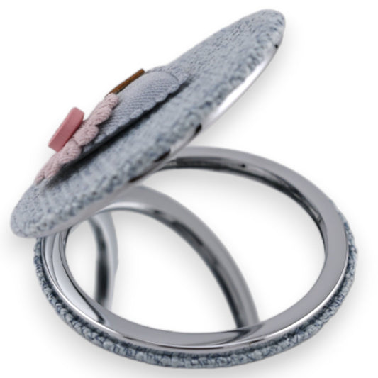 Kompakter Taschenspiegel mit blauem Stoff, 3D-Herz-Blume in Flieder, runder Metallrahmen, aufklappbar