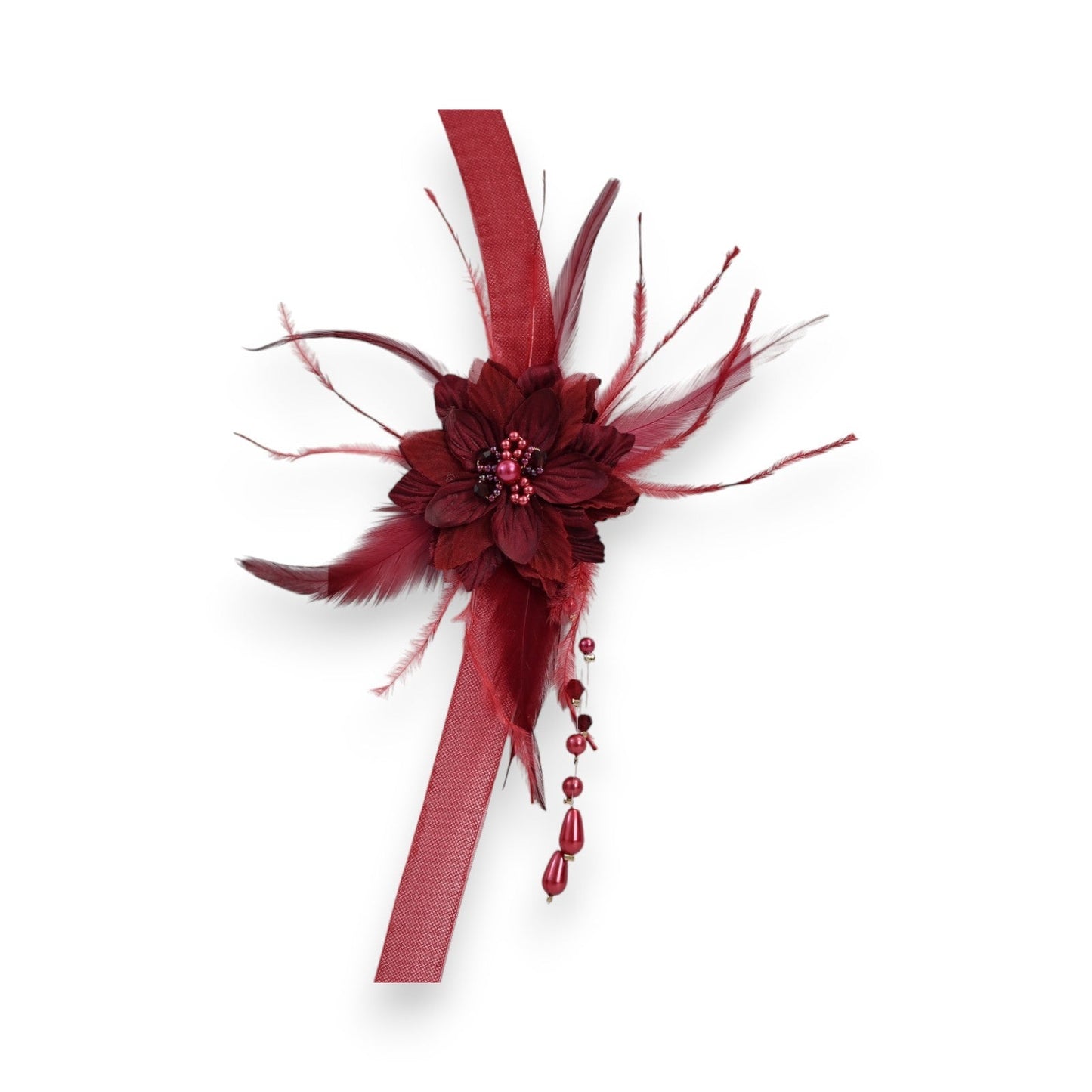 Eleganter Blumen-Choker in Bordeaux mit Federn, Perlen und Strasssteinen auf rotem Band für festliche Anlässe