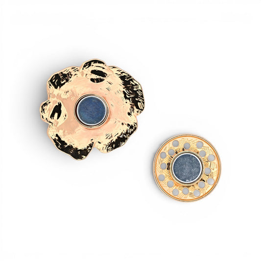 Magnetische Blumen-Brosche als Blüte in Pastelltönen mit goldenem Zentrum und Strass, 5 cm