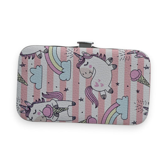 Maniküre-Set-Etui mit Einhorn-Motiv, Regenbogen und Wolken auf rosa-weiß gestreiftem Hintergrund, 6-teilig