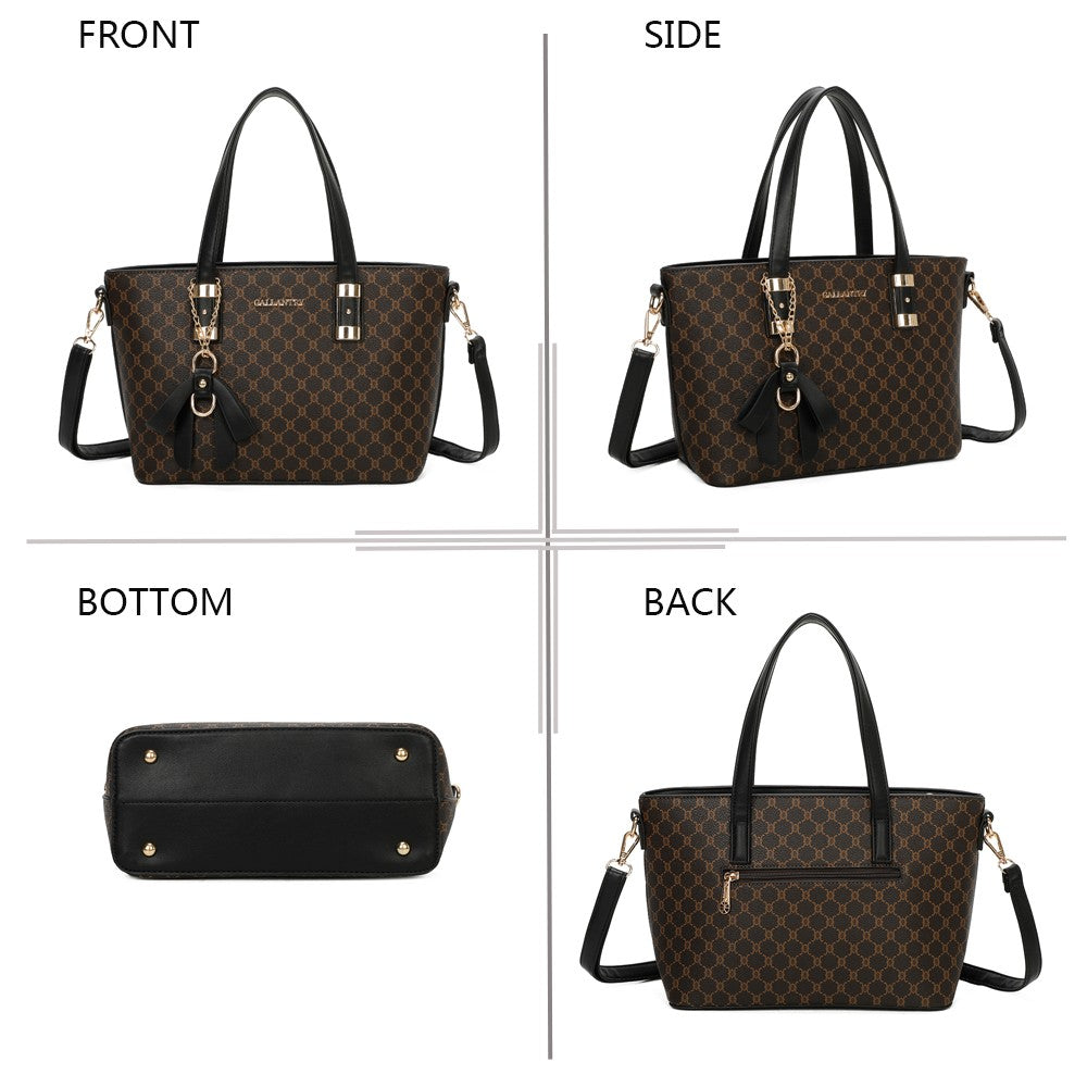 Elegante Handtasche aus braunem und schwarzem Kunstleder mit Monogramm-Muster, von allen Seiten gezeigt: vorne, seitlich, ...