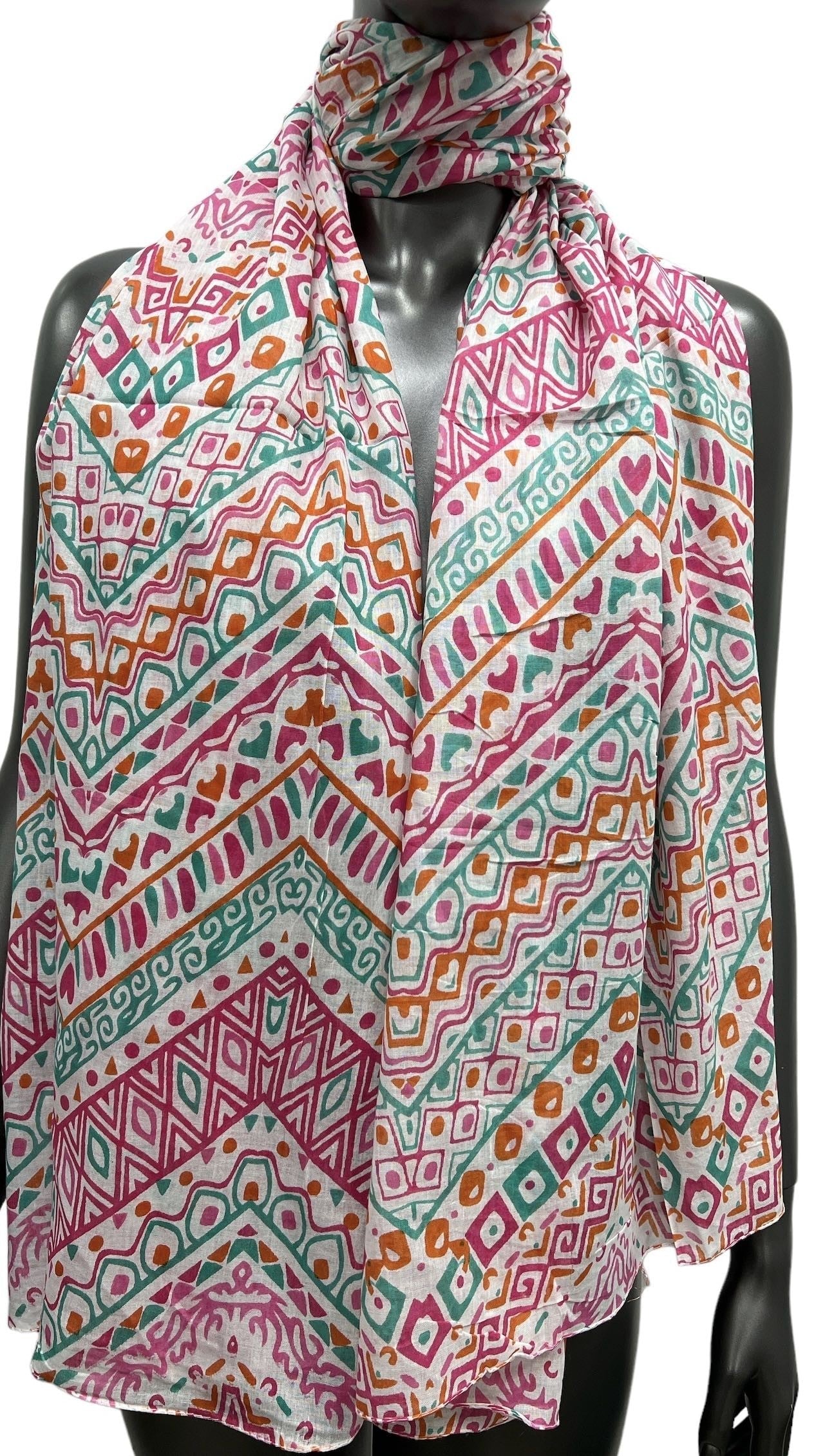 Ethnischer pinker und grüner Schal