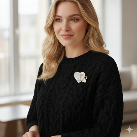 Weiße magnetische Dreifach-Herzbrosche