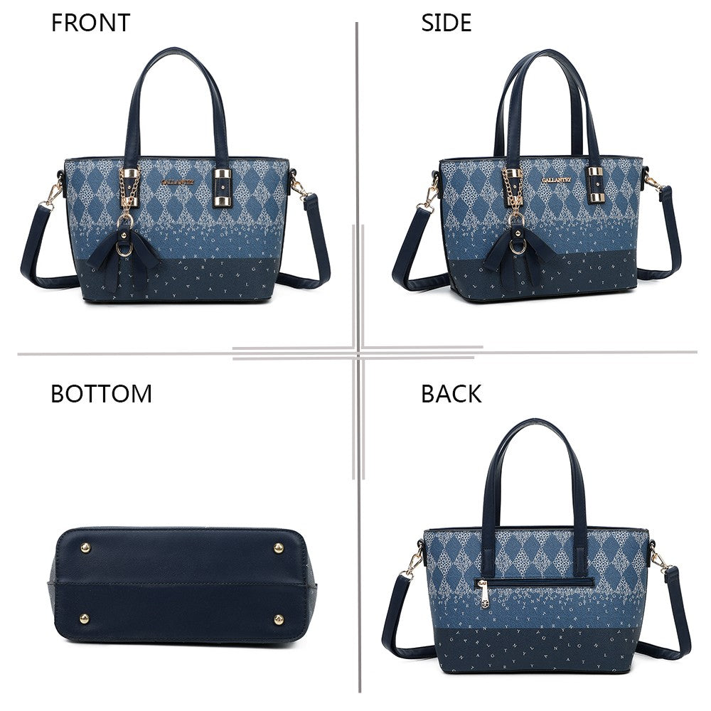 Elegante marineblaue Handtasche mit geometrischem Muster, Tragegriffen und Schulterriemen, von vorne, seitlich und hinten