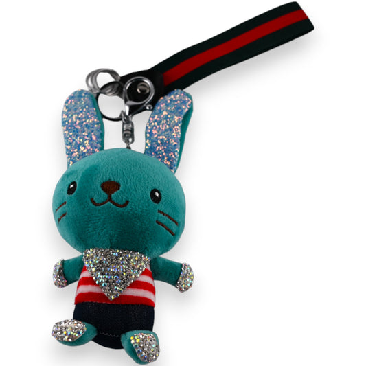 Niedlicher grüner Plüsch-Hasenanhänger mit Glitzerohren, Strass-Schal und gestreiftem Oberteil an Schlüsselband