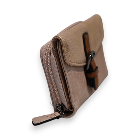 Kompakte Geldbörse in Roségold mit Reißverschluss und Schnallenverschluss, aus Leder gefertigt, seitliche Ansicht