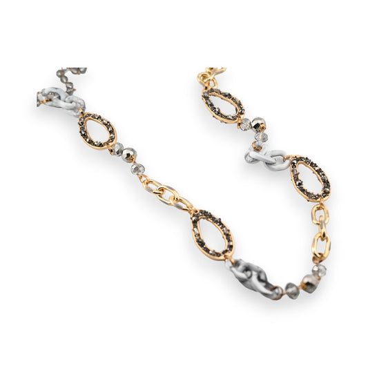 Elegante lange Halskette mit goldenen Tropfenelementen und grauen Perlen, wechselnde Glieder in Gold und Silber