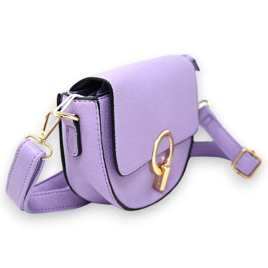 Elegante parme Umhängetasche mit goldenem Verschluss, Lederoptik, verstellbarem Riemen und kompaktem Design