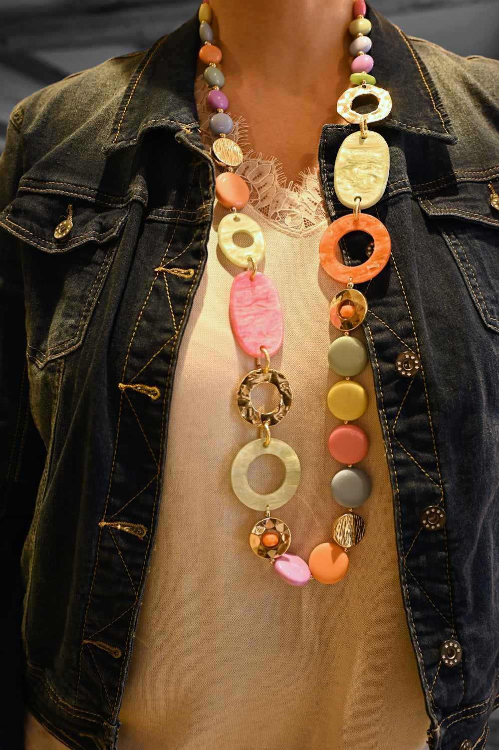 Mehrfarbiges Vintage-Langkette-Halskette