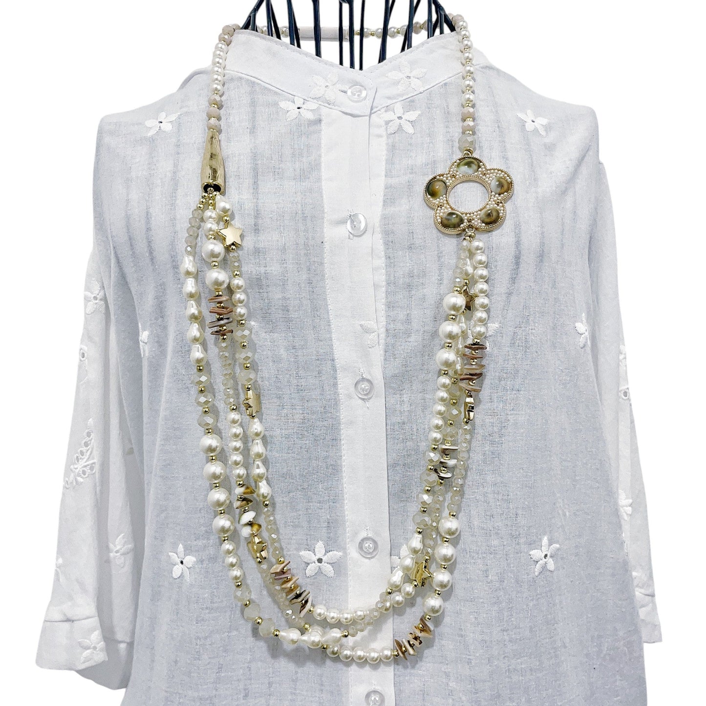 Mehrreihige Boho-Halskette mit Perlen