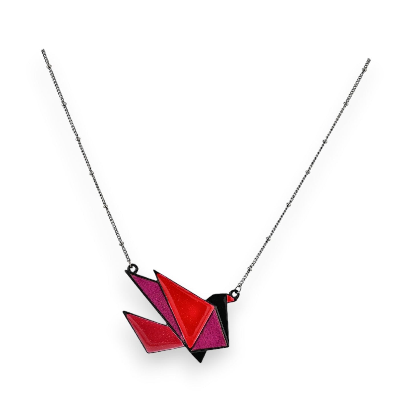 Stilvolle Origami-Halskette mit geometrischem Vogel-Anhänger in Fuchsia, Rot und Schwarz an feiner Silberkette