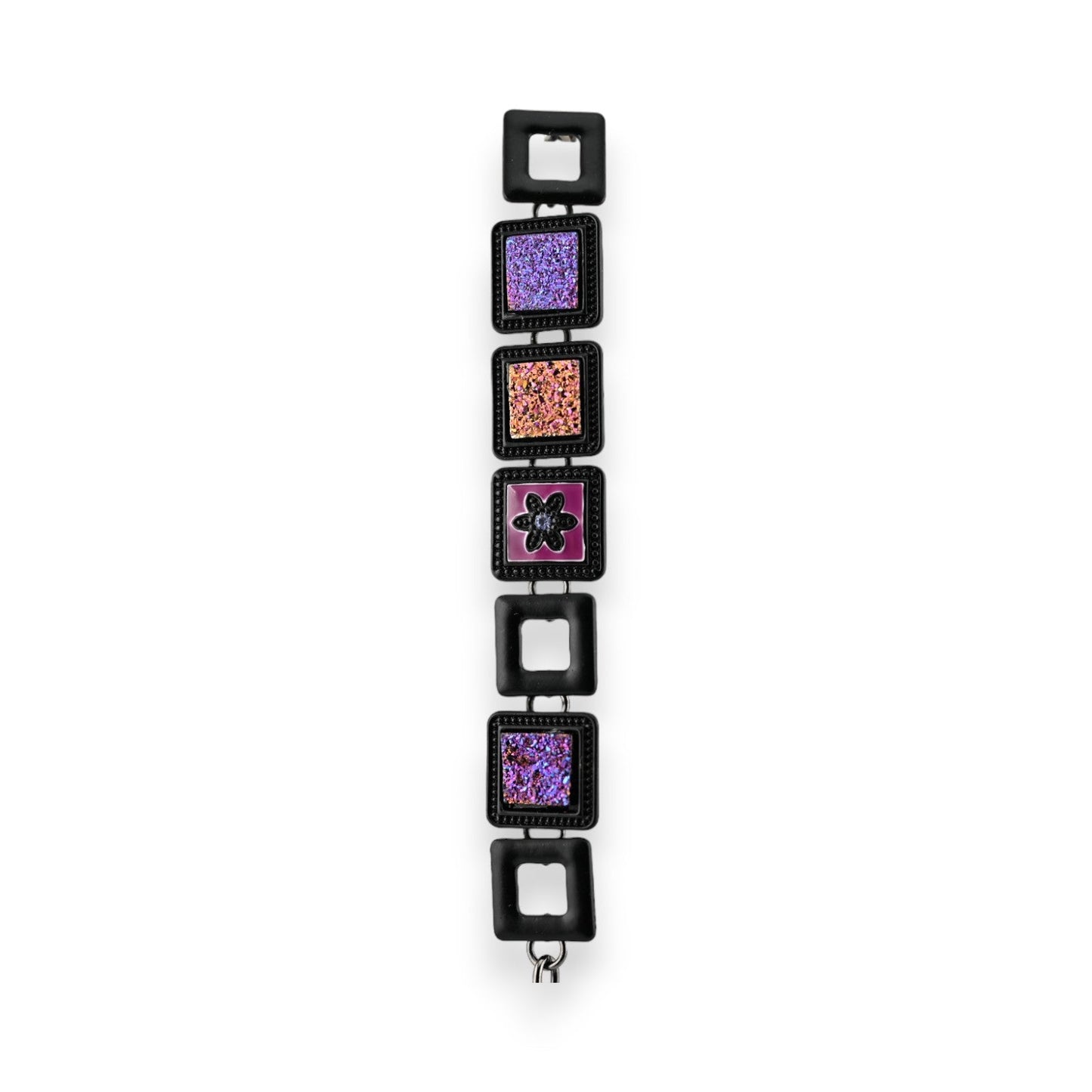 Quadratisches Armband mit violetten und rosa Glitzerelementen, schwarzer Blume und Metallrahmen, moderner Stil