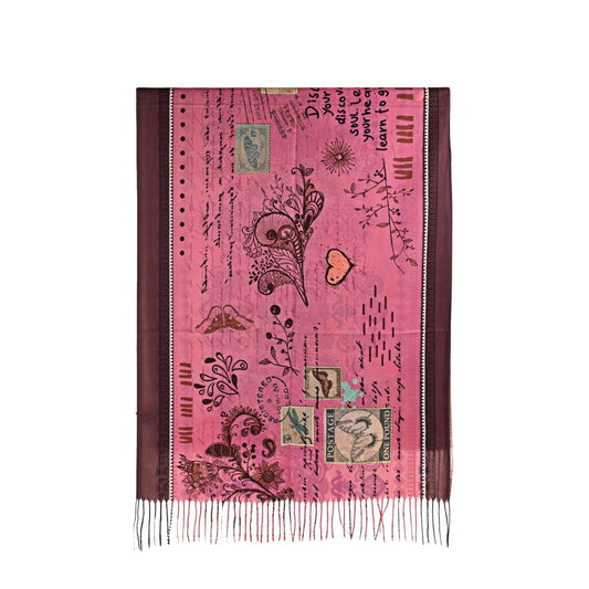 Rosa Schal mit floralem Design, Briefmarken und handschriftlichen Notizen. Vintage-Stil mit Fransen am unteren Rand.
