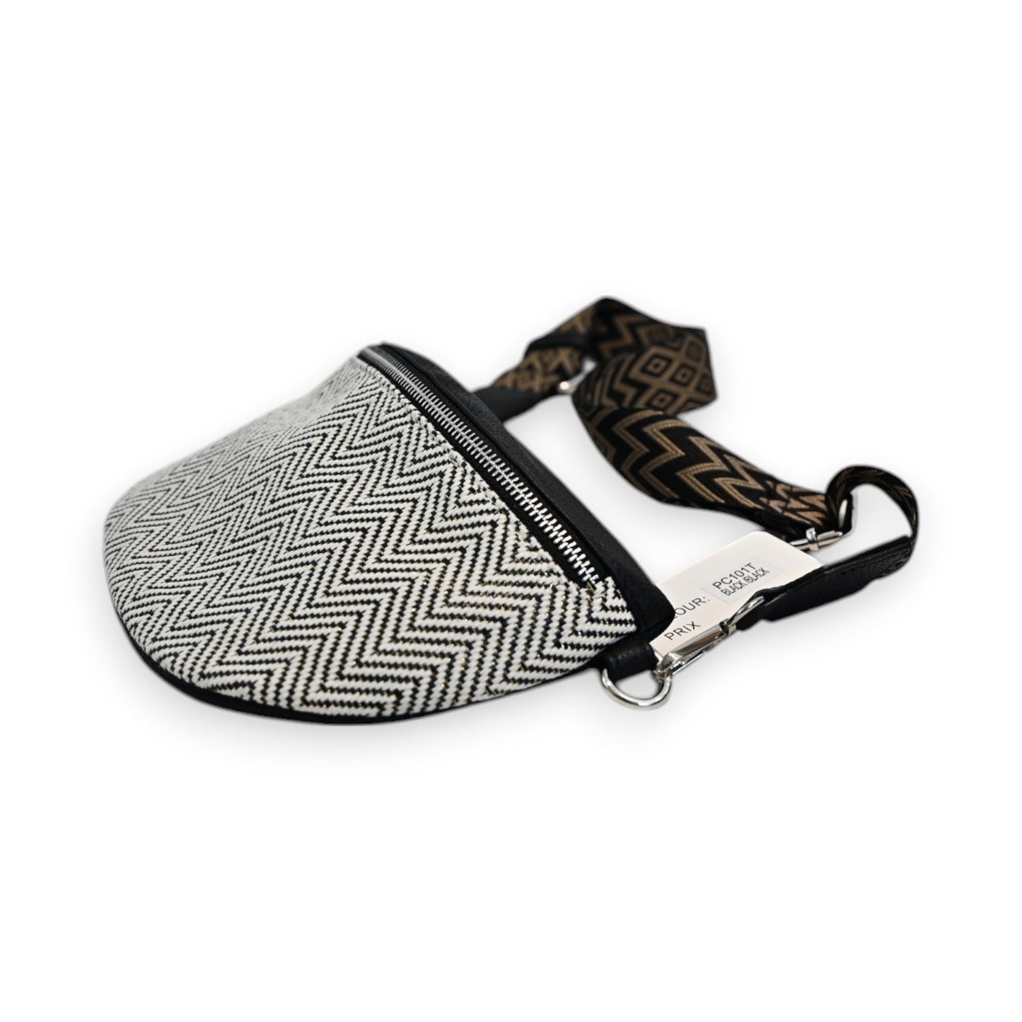 Schwarz-weiße Chevron-Gürteltasche mit Reißverschluss und dekorativem Band, modisches Accessoire für Alltagsoutfits