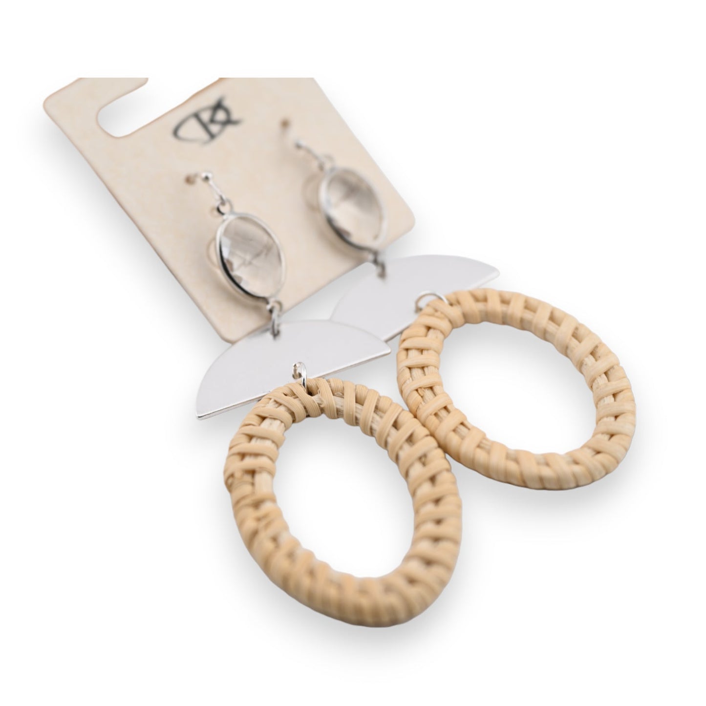 Hängende silberne fantasieohrringe aus Weidenholz