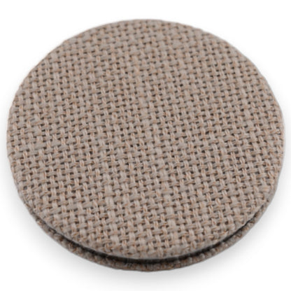 Runder Taschenspiegel mit beigem Stoffbezug in Leinenoptik, kompaktes Design für unterwegs