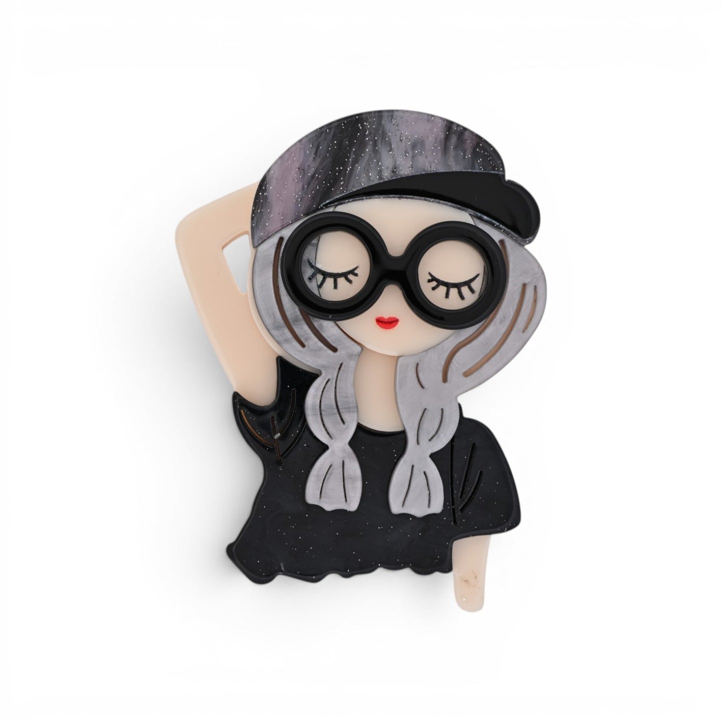 Magnetische Brosche als Frauenportrait aus Resin mit grauer Glitzer-Cap und großer runder Brille, 7 cm