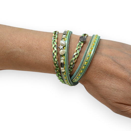 Doppelt geflochtenes Lederarmband in Wassergrün
