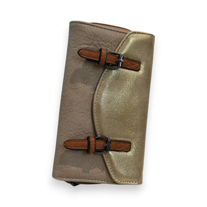 Elegante Brieftasche in Taupe und Gold mit zwei braunen Lederschnallen, Mélanie Paris Design, stilvolle Damengeldbörse