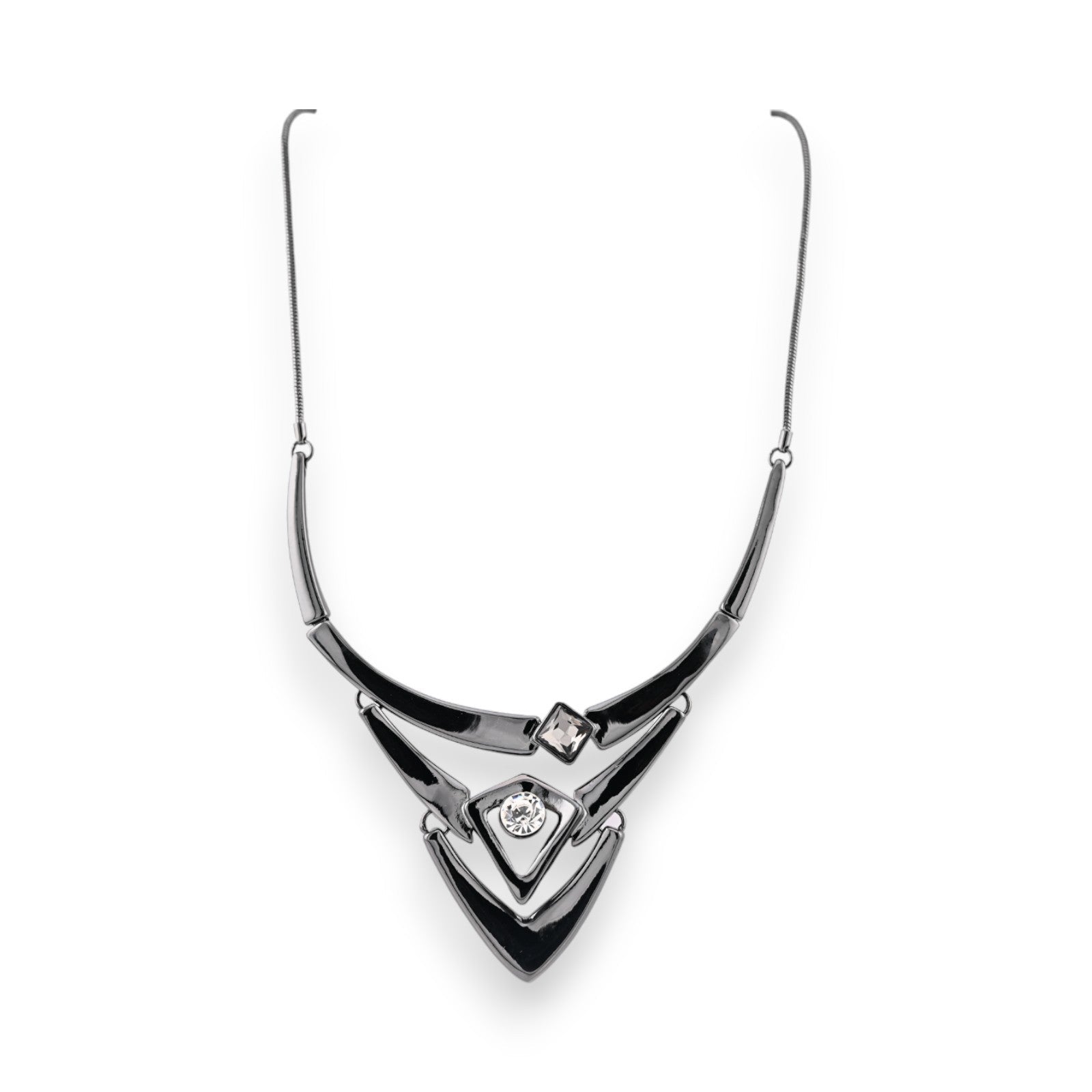 Elegante geometrische Halskette mit silbernem Anhänger und Kristallen, modernes Design in V-Form