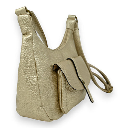 Elegante goldene Umhängetasche in Bananenform aus strukturiertem Leder mit Überschlagklappe und verstellbarem Riemen