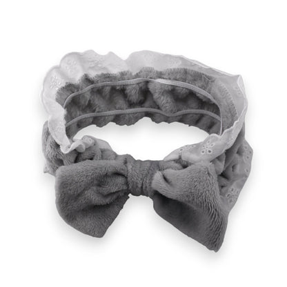 Stirnband mit grauem Make-up und englischer Stickerei