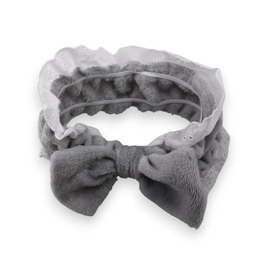 Stirnband mit grauem Make-up und englischer Stickerei