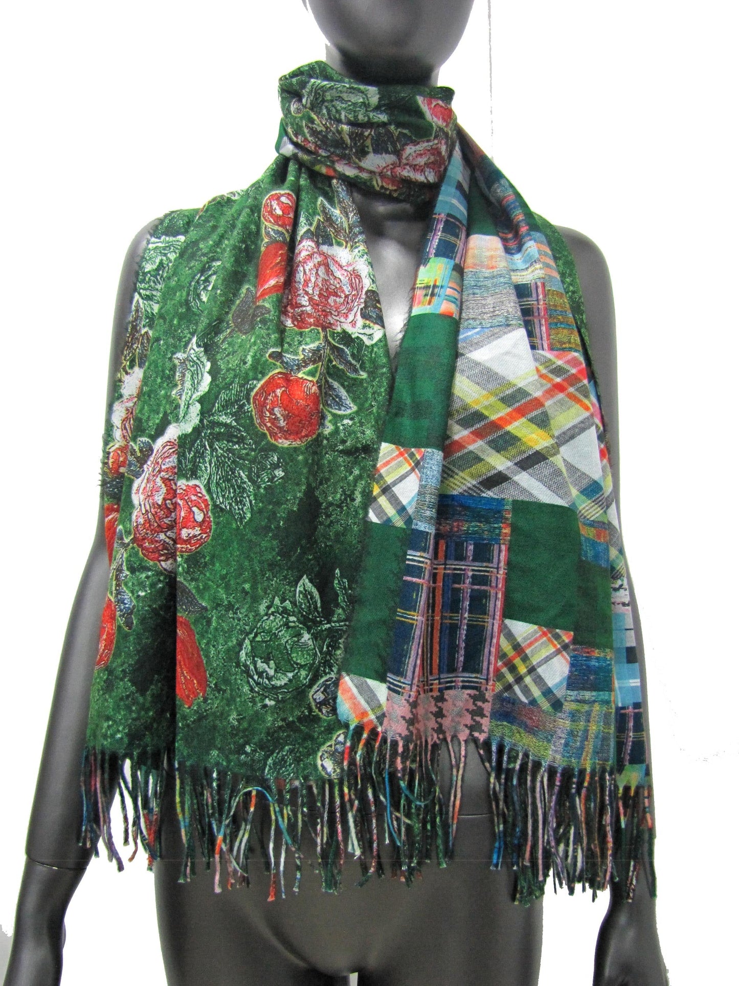 Reversible Patchwork-Schal mit Rosen & Tartan