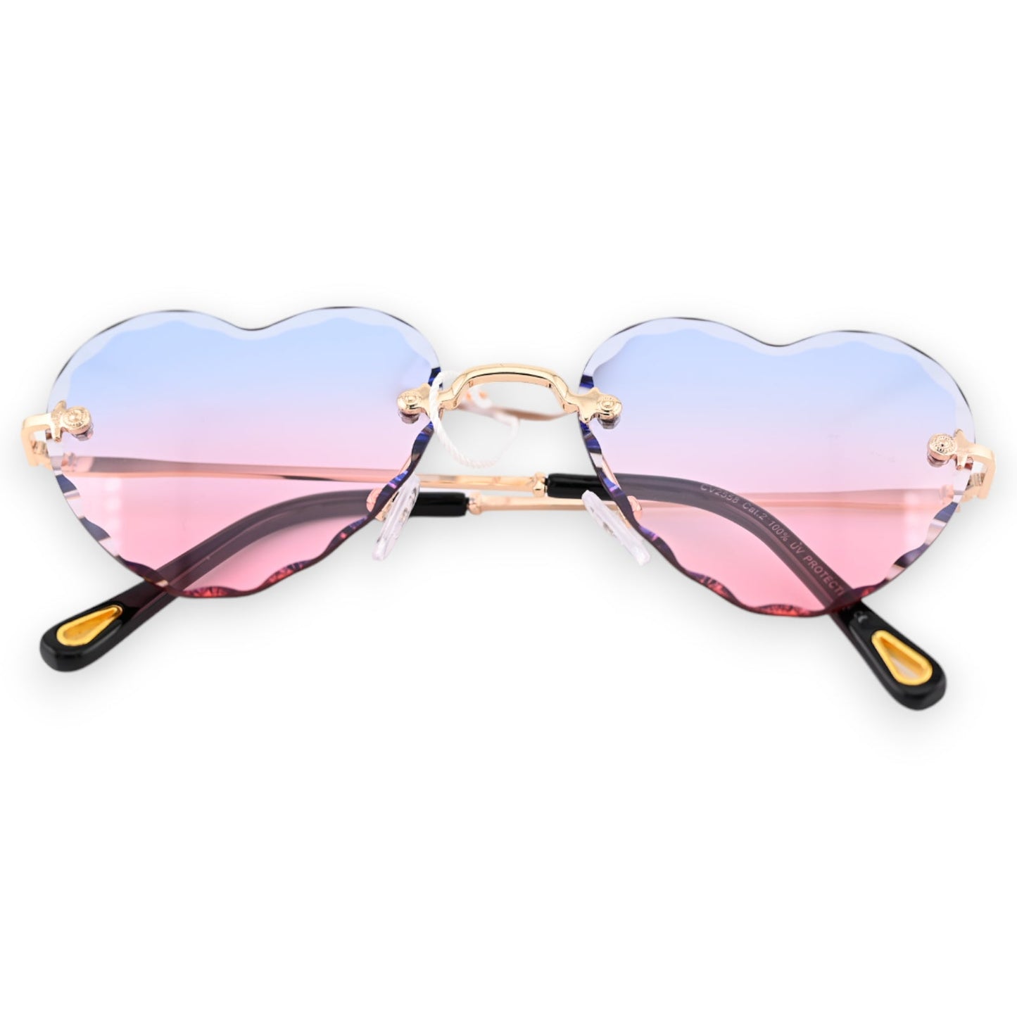 Vintage-Brille mit rosa und blauem Herzen