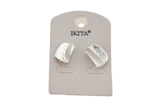 Ikita Designer-Ohrringe in gebürstetem Silber
