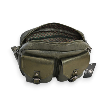 Grüne Leder-Umhängetasche mit Reißverschluss, gemusterten Innenfutter und zwei Fronttaschen mit Schnallen