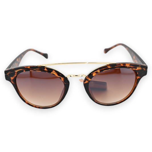 Sonnenbrille mit Leopardenmuster-Rahmen, goldenem Steg und braunen Verlaufsgläsern, modisches Accessoire