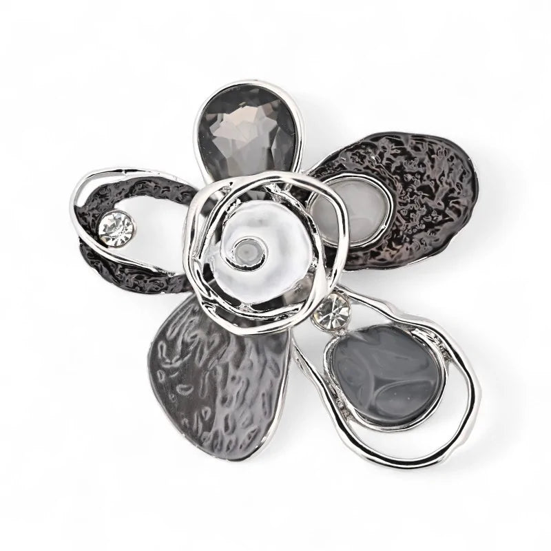 Magnetische Brosche abstrakte Blume silbergrau multitexturiert Strass - zeitgenössischer Design-Schmuck