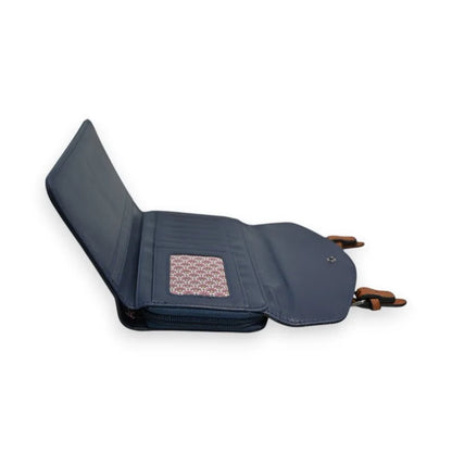 Marineblaue Brieftasche mit glänzendem Überschlag und Schnallenverschluss, elegantes Design