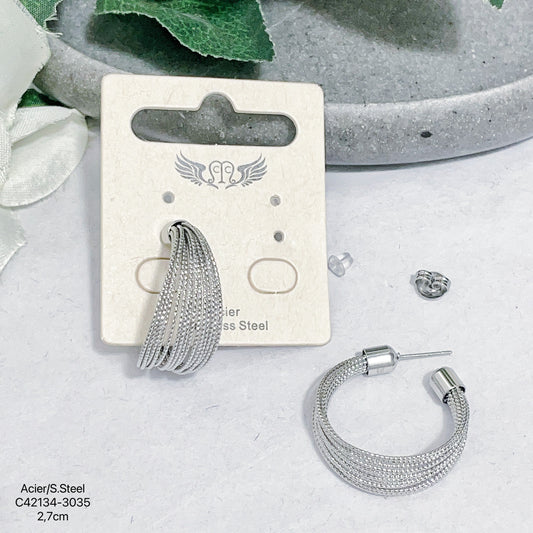 Mehrreihige Silber-Creolen 2,7cm auf Produktkarte, eleganter Schmuck aus Edelstahl, detaillierte Nahaufnahme