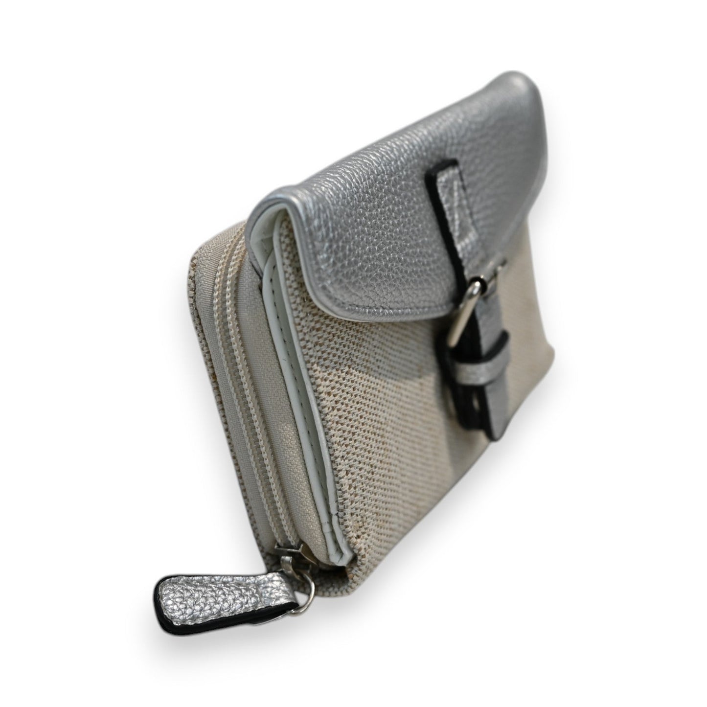 Elegante Damen-Geldbörse in Silber und Beige mit Reißverschluss und Schnallenverschluss, seitliche Ansicht