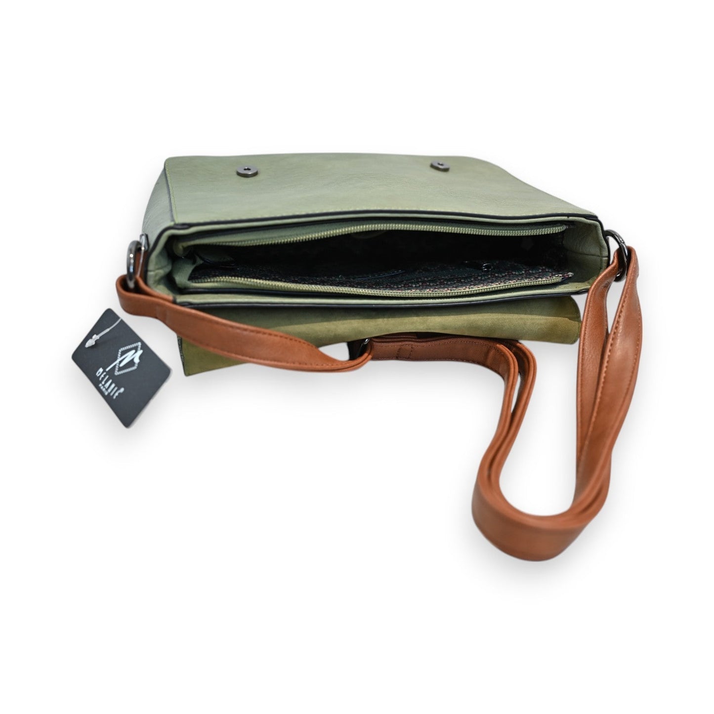 Elegante Schultertasche in Mandelgold mit braunem Lederriemen, geöffnet mit sichtbarem Innenfutter und Produktetikett
