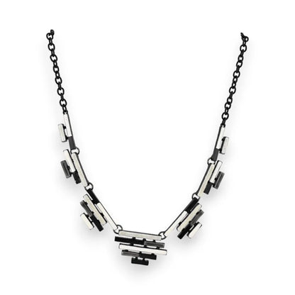 Moderne geometrische schwarz-weiße Halskette mit rechteckigen Anhängern an Kette ...