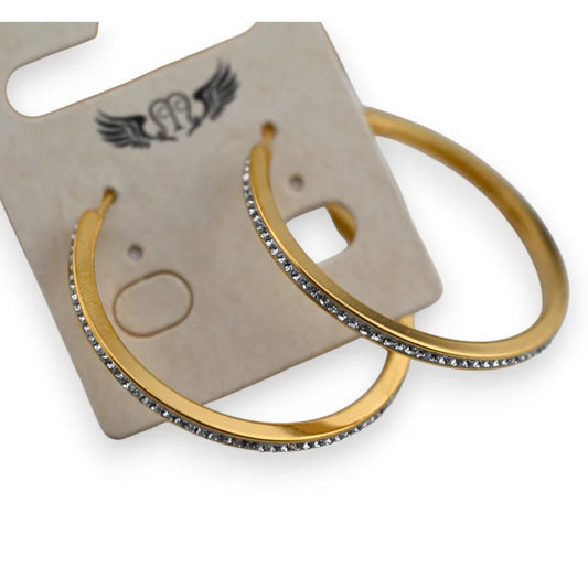 Ohrringe aus vergoldetem Stahl Creolen mit feinen Strasssteinen