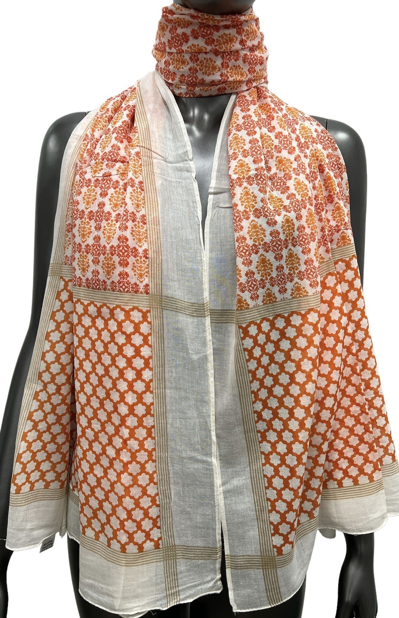 Schal in Orange mit Blumenmuster