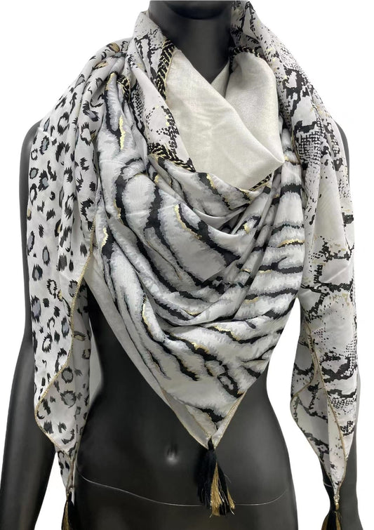 Patchwork-Schal mit Leoparden- und Zebramuster in Schwarz und Weiß