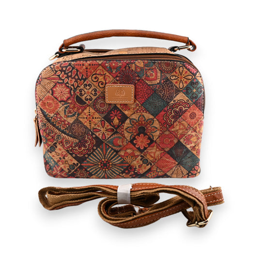 Quadratische Korktasche mit mehrfarbigem Grafikdesign