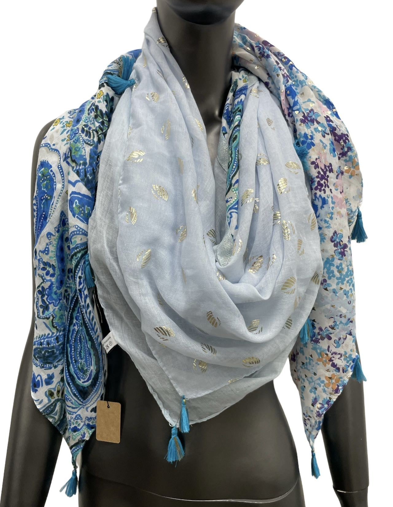 Quadratisches Tuch mit Patchwork-Muster, bedruckt mit Kaschmir- und Liberty-Motiven in Blau