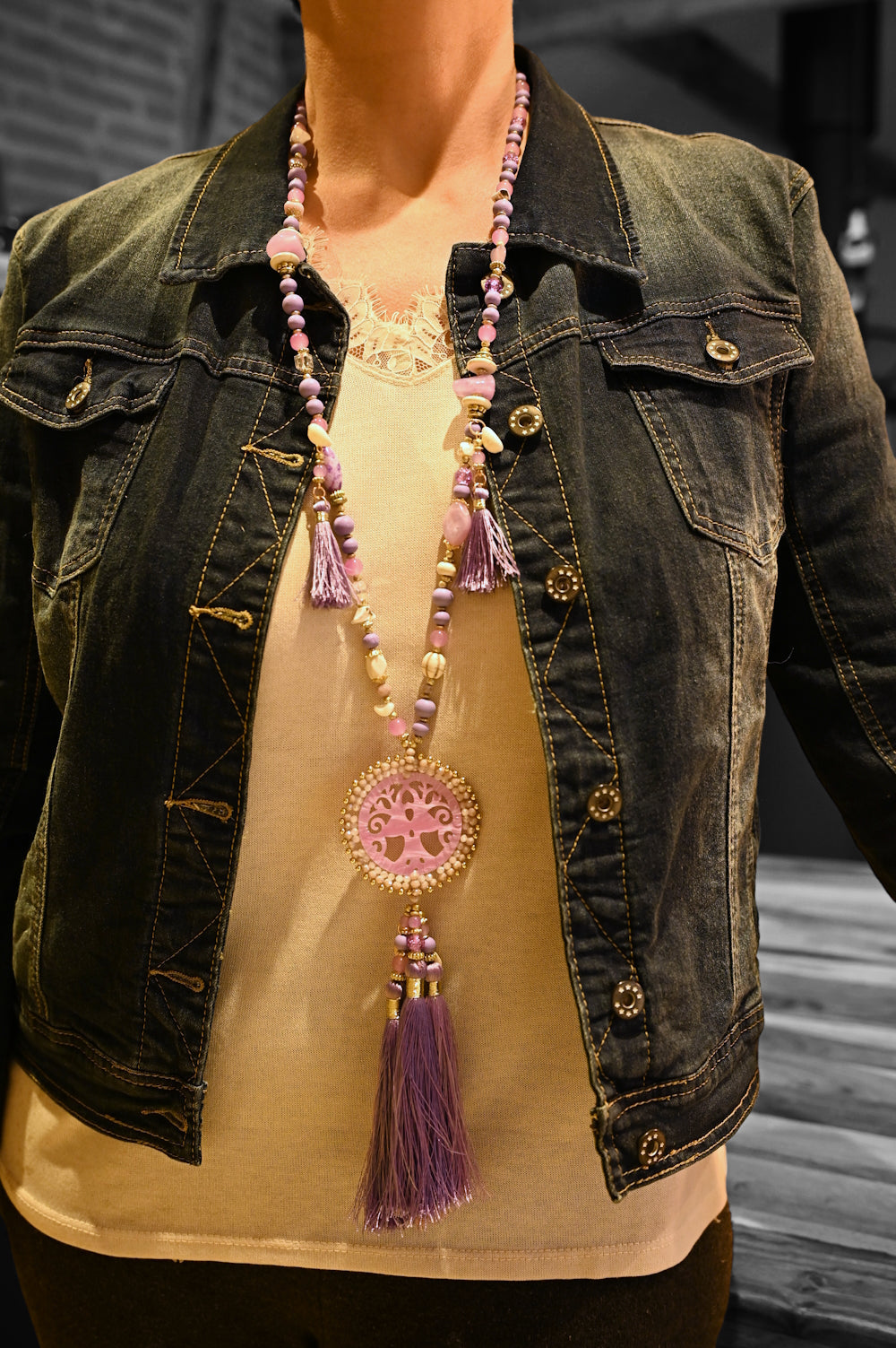 Fantasie-Lilien-Halskette Medaillon Lebensbaum