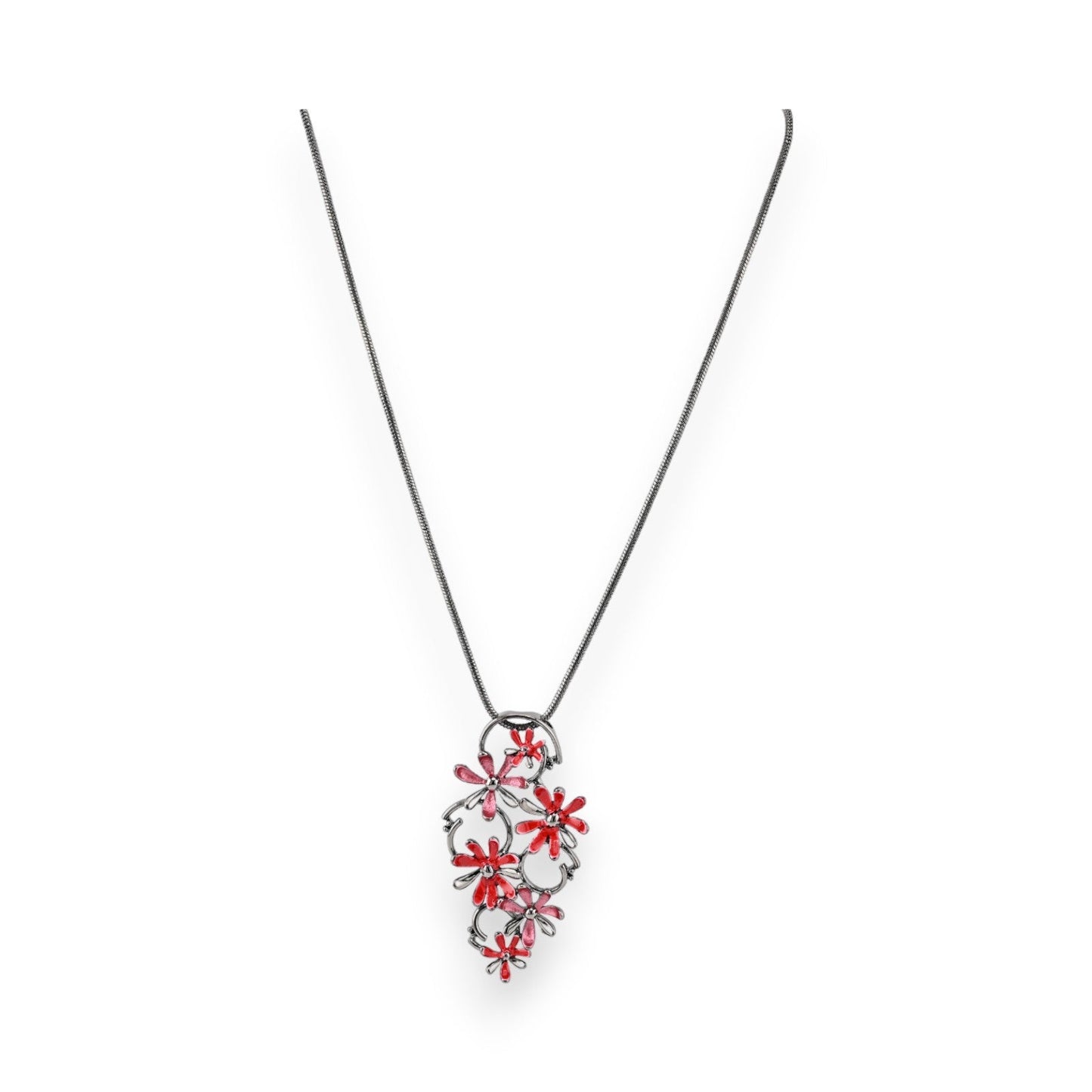 Silberne Halskette mit Anhänger aus roten und rosa Blumen, filigrane Blütenformen, eleganter Modeschmuck
