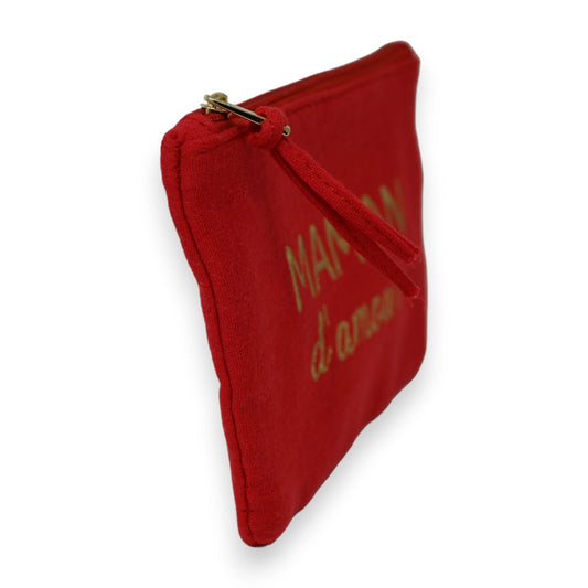 Rote Stoffhülle mit goldener Aufschrift 'Mama Liebe', Reißverschluss und Metallverschluss, ideales Geschenk für Mütter