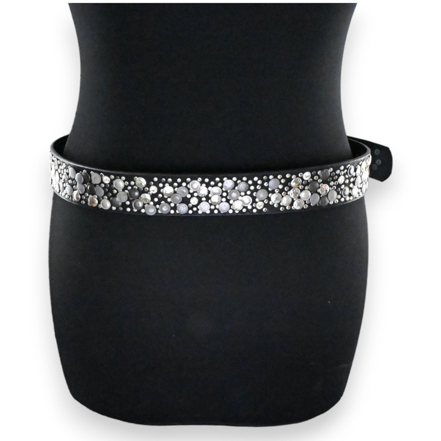 Ceinture femme cloutée argentée et noire