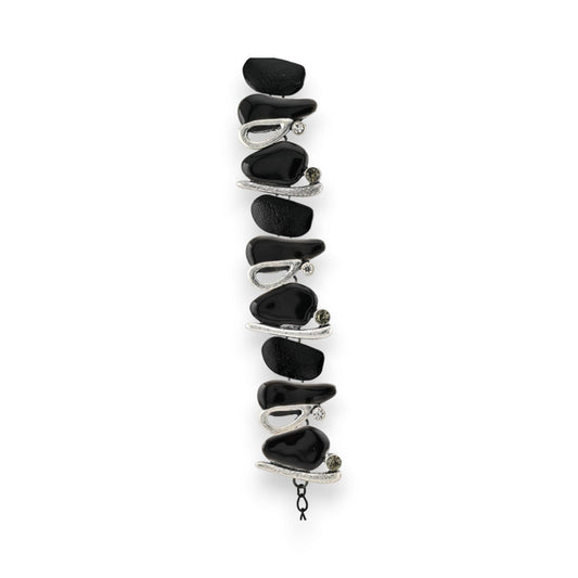 Elegantes Modeschmuck-Armband mit schwarzen Steinen und silbernen Verzierungen von Ikita, modern und stylish