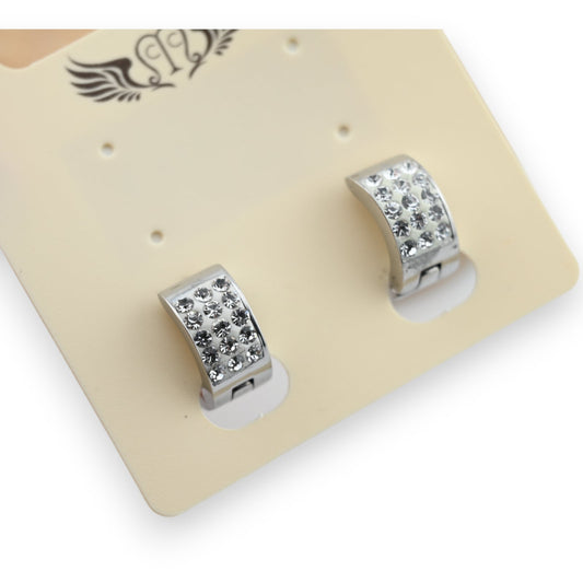 Kleiner silberner Ohrring aus Stahl mit Strass